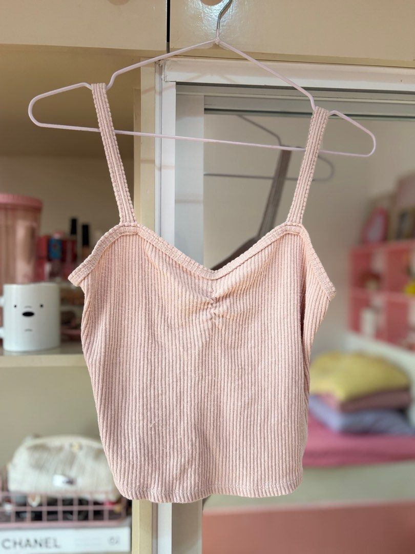 Forever 21 Pink Spaghetti Strap Crop Trendy Top (Category: Sleeveless) located in Manila. Submitted by shopkioneph (Listing ID 1347056916, Image 1). Description: Forever 21 Pink Spaghetti Strap Crop Top – Trendy and stylish, perfect for warm days or layering. A must-have for your casual or chic looks!.