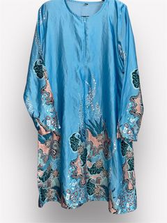 (Category: ) located in . Submitted by wardrobedaisy (Listing ID 1347001263, Image 1). Description: .