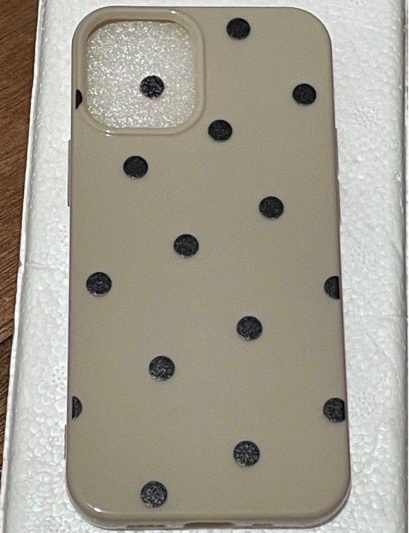 iPhone 12 mini case (Category: Cases & Sleeves) located in Mendez-Nunez. Submitted by dnssaurx (Listing ID 1347071956, Image 2). Description: • 70 each • i’m located at sucat, muntinlupa. i can do meetups around this area only • if the location is far from my place, shipping fee will be care of buyer rfs: decluttering.