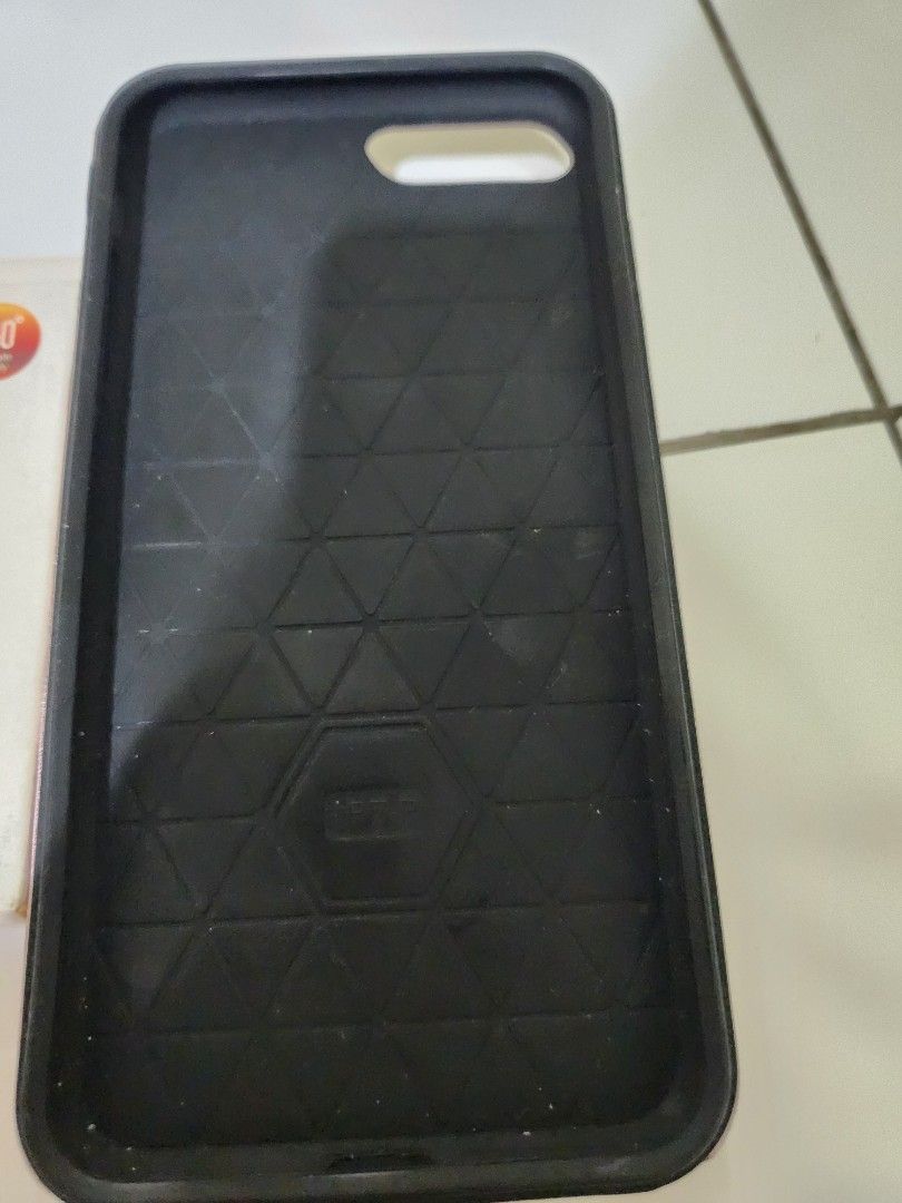 IPhone 7 Pro casing + ring (Category: Cases & Covers) located in Kuala Lumpur. Submitted by Super8513 (Listing ID 1347018587, Image 2). Description: IPhone 7 Pro casing + ring.