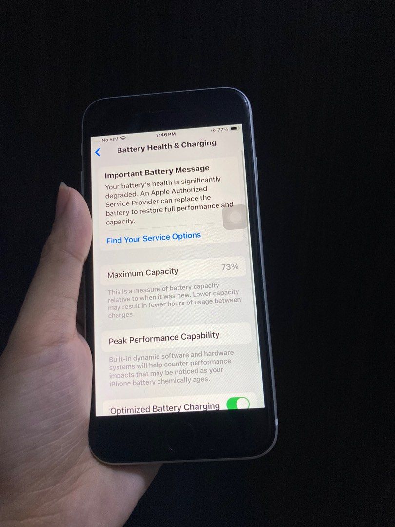 iPhone SE 2020 64gb (Category: iPhone SE Series) located in Manila. Submitted by maddi.cade (Listing ID 1346928658, Image 3). Description: iPhone SE 2020 (2nd Gen) 64gb smartlocked no issues 73% bh makunat all perfectly working check/reset all u can MEET UP ONLY.