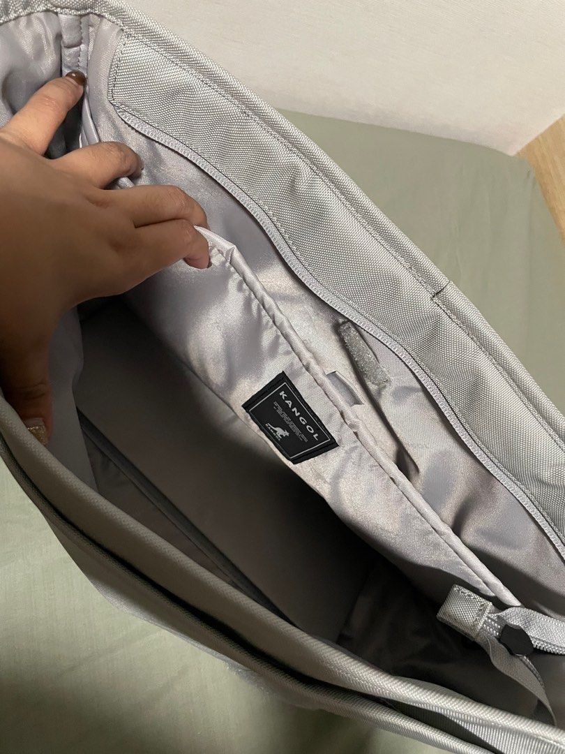 Kangol Messenger Bag (Category: Sling Bags) located in Pasig City. Submitted by paaatch (Listing ID 1346924460, Image 3). Description: Bought in SG last Dec 2024 at 5k Selling at 2200 negotiable Good as new Used 3x only Rfs: got new bag.