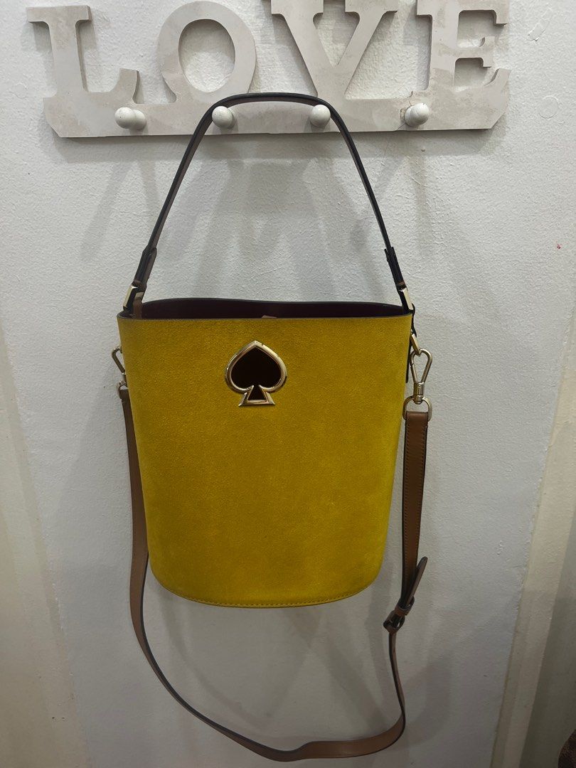 Kate Spade Bucket Bag (Category: Shoulder Bags) located in Pasig City. Submitted by true_solutionx (Listing ID 1346946472, Image 3). Description: Kate Spade Bucket Bag Two Way.