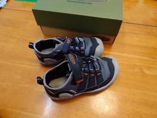 （分類：）位於 。 由 martinlaurel 提交（商品編號 1346972550，圖片 1）。簡介： 。