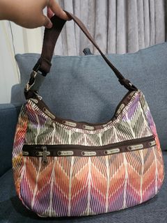 (Kategori: ) berada di . Dikirim oleh shelvys_choice (ID iklan 1346919806, Gambar 1). Deskripsi: .