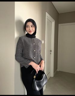 (Kategori: ) berada di . Dikirim oleh prlvd___ (ID iklan 1346891019, Gambar 1). Deskripsi: .
