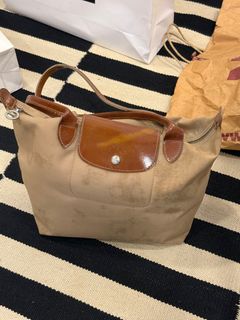 (Category: ) located in . Submitted by j__closet (Listing ID 1346980048, Image 1). Description: .