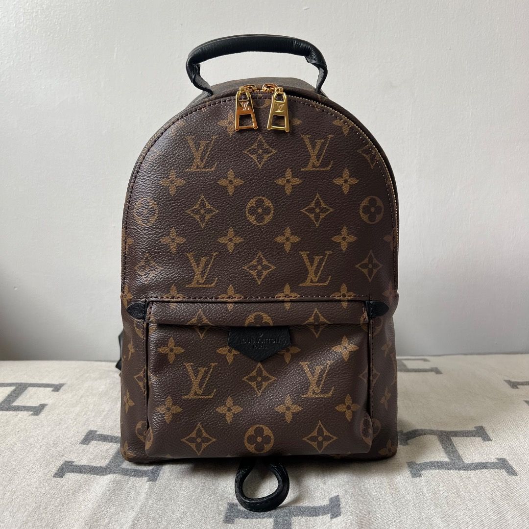 LV Palm Springs PM Monogram Backpack (Category: Luxury Bags & Wallets) located in Antipolo. Submitted by chanchimj (Listing ID 1346924217, Image 1). Description: .