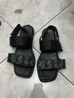 (Kategori: ) berada di . Dikirim oleh laisithaaa (ID iklan 1347056765, Gambar 1). Deskripsi: .