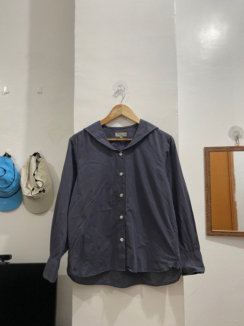 MARGARETT HOWELL BLOUSE LONGSLEEVE (Category: Luxury Apparel) located in Naga. Submitted by sislovesme (Listing ID 1346997480, Image 1). Description: •9/10 CONDITION •NO FLAWS •SIZE 1 ON TAG •AUTHENTIC •WIDTH 19 INCHES •LENGHT 23.5 INCHES.