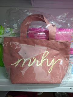 (Category: ) located in . Submitted by swirl87 (Listing ID 1346965766, Image 1). Description: .