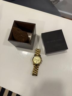 (Category: ) located in . Submitted by j__closet (Listing ID 1346976185, Image 1). Description: .