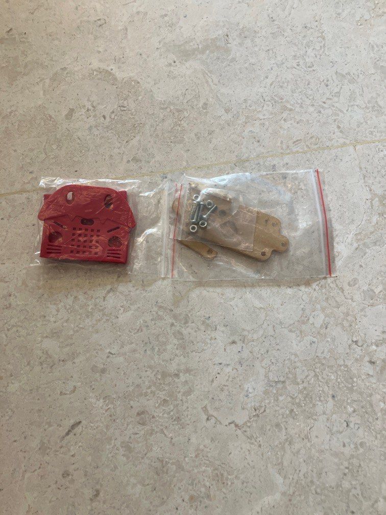 Micro Bit Casing (Category: Computer Keyboard) located in Singapore. Submitted by dljj94 (Listing ID 1346910071, Image 1). Description: Pm for more information .