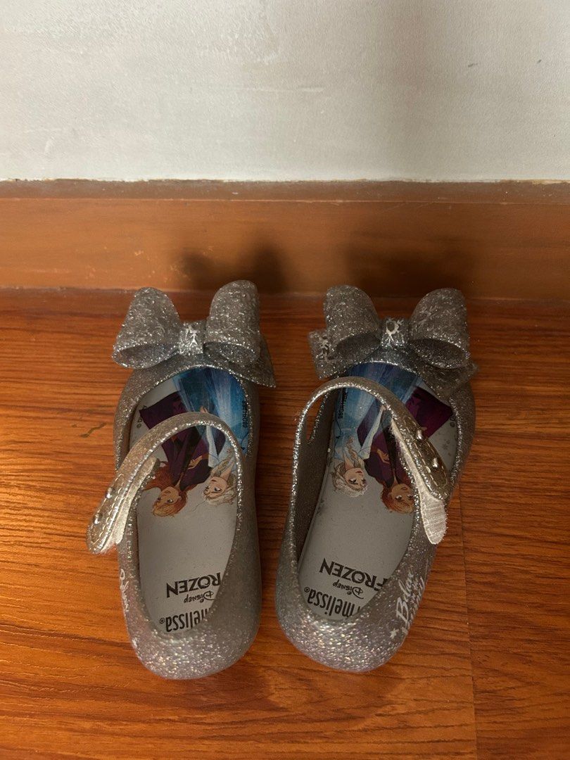 Mini Melissa Ultragirl + Frozen Glitter (Category: Babies & Kids Fashion) located in Quezon City. Submitted by be_declutterandthrift (Listing ID 1346884542, Image 2). Description: Mini Melissa Ultragirl + Frozen (SRP 3250) Glitter Size: US 9 / BRA 23/24 Selling Price: 500.