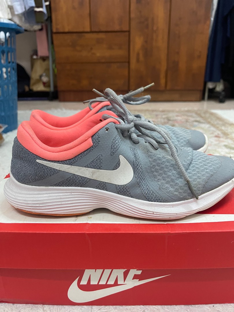 kohls nike revolution 4 women's
