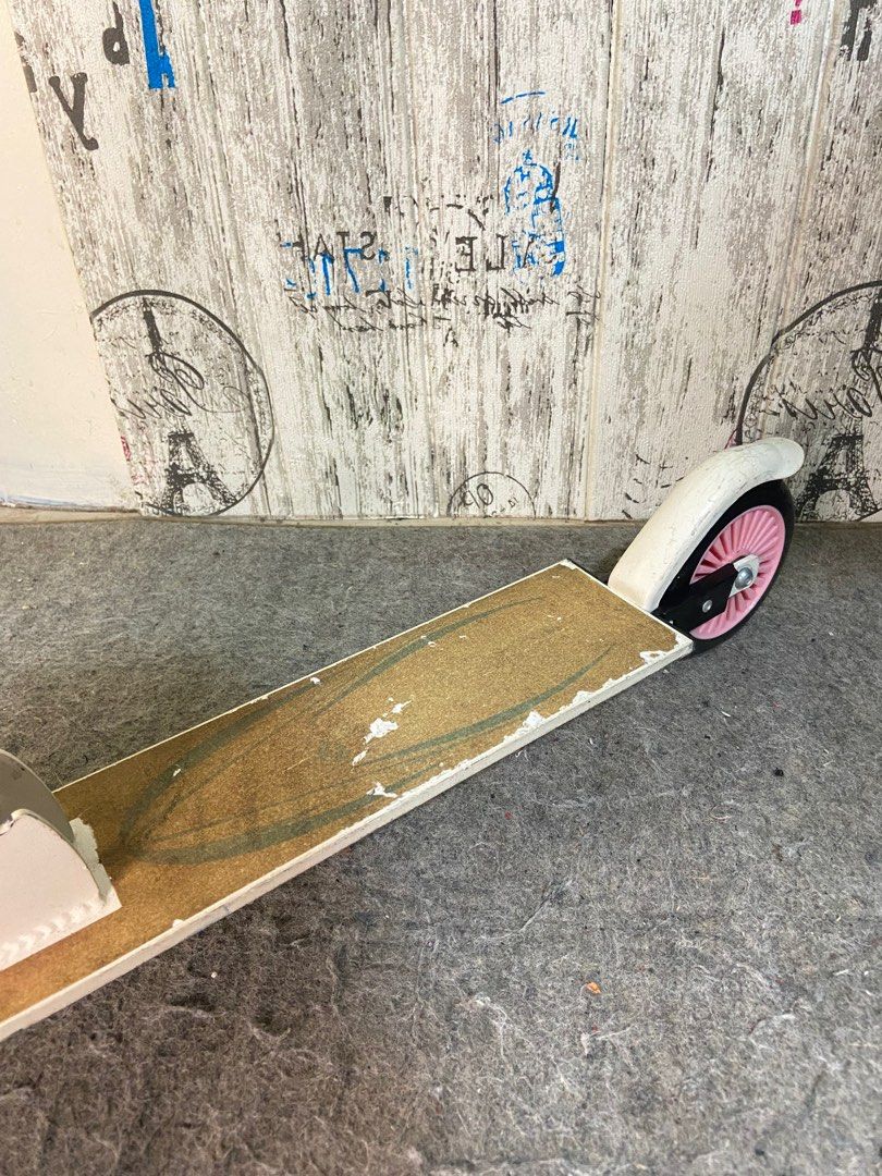 ORIGINAL AVIGO BRAND KICK SCOOTER (Category: Skates, Rollerblades & Scooters) located in Valenzuela. Submitted by dkjapansurplus (Listing ID 1346994411, Image 3). Description: 🇯🇵IMPORTED FROM JAPAN ORIGINAL AVIGO BRAND KICK SCOOTER 🇯🇵 🎯 SOLID ALOY BODY 🎯BACK WHEELS BREAKS 🎯FOLDABLE 🎯 ADJUSTABLE HANDLE 🎯 HEAVY DUTY NO ISSUE.. MINIMAL MARK OF USAGE ‼️ .