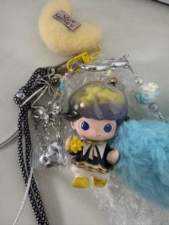 (Category: ) located in . Submitted by shopitsamaze_ (Listing ID 1346951321, Image 1). Description: .