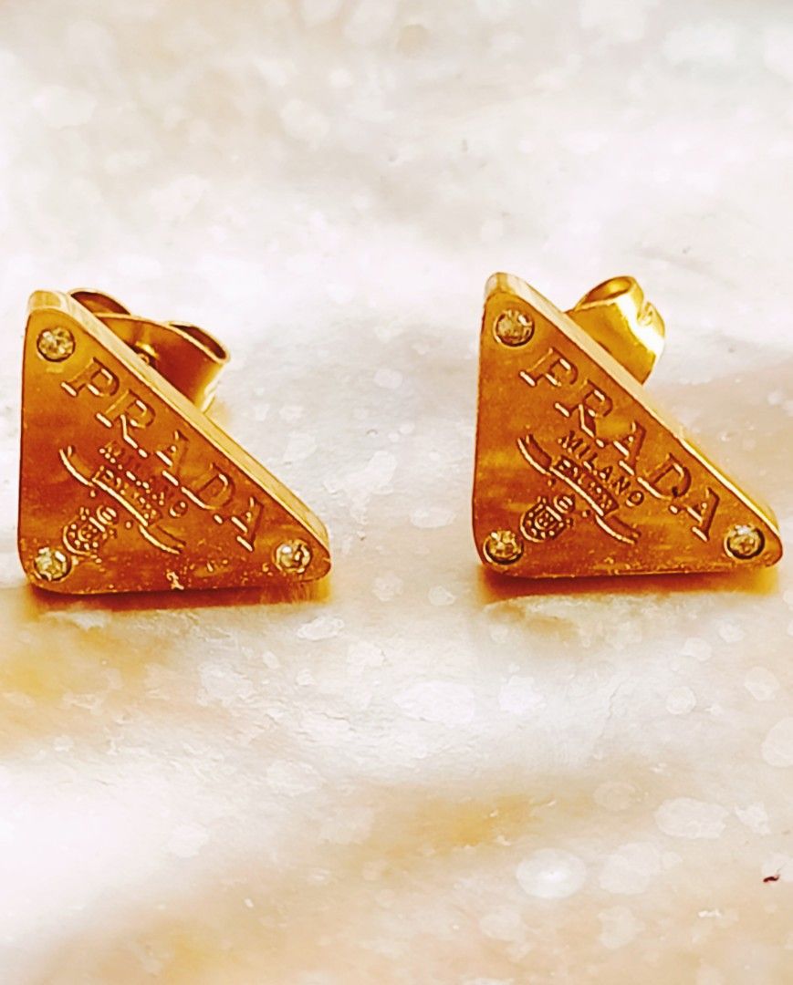 Prada earrings from japan (Category: Luxury Accessories) located in Quezon City. Submitted by liambags (Listing ID 1346878941, Image 3). Description: Prada earrings from japan no flaws with stamp with gift box kindly pm me.