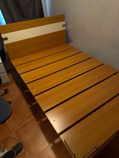 （分類：）位於 。 由 deesveee 提交（商品編號 1346973604，圖片 1）。簡介： 。