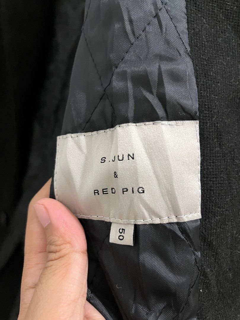 S. Jun & Red Pig Wool Coat (Category: Coats, Jackets and Outerwear) located in Pasig City. Submitted by zmanzin (Listing ID 1347017939, Image 3). Description: For Sale S. Jun & Red Pig Wool Coat Used once in Korea Size: 50 Small to Medium (fit sa 5’6) Price 500.