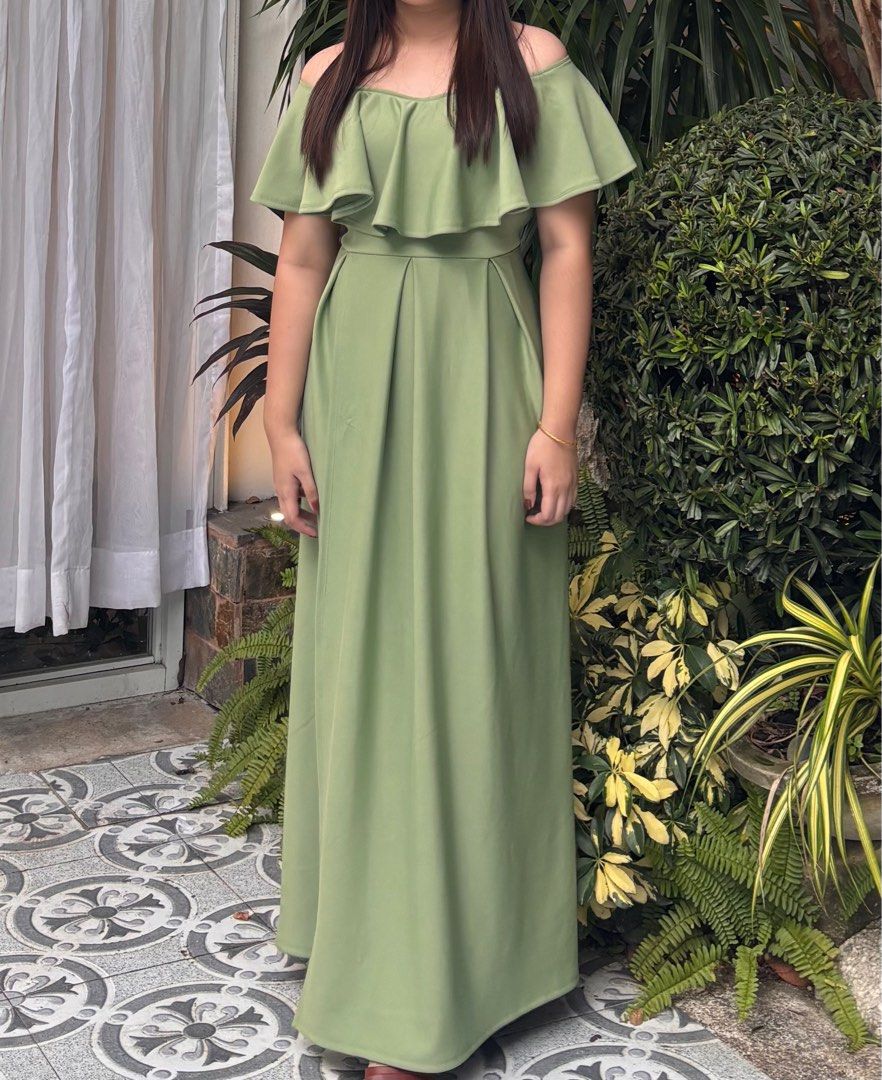 Sage Green Bridesmaid Gown (Category: Evening dresses & gowns) located in Tarlac. Submitted by ada.aa (Listing ID 1346873723, Image 1). Description: Used only once for a wedding Local Brand Neoprene .