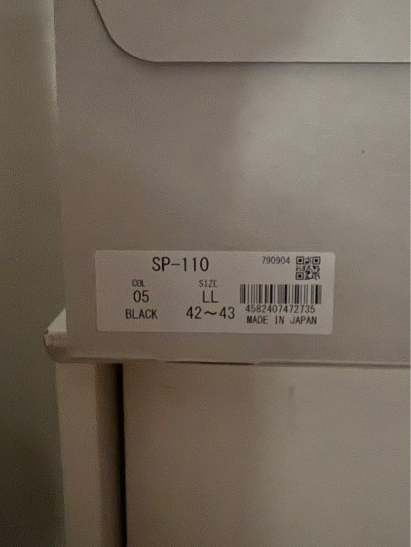 Spingle Move SPM-110 LL 42-43 (Category: Casual Shoes) located in Mandaluyong City. Submitted by randomxobjects (Listing ID 1346918823, Image 3). Description: Purchased from Spingle Podium for P11,400. SPM-110 Black LL size (9.5US) Selling because I have wide feet and these are too tight for me. I’m normally a US10.5-11 but their shoes in that size look ridiculously long that’s why I opted for the LL hoping they’d get comfortable over time, but I