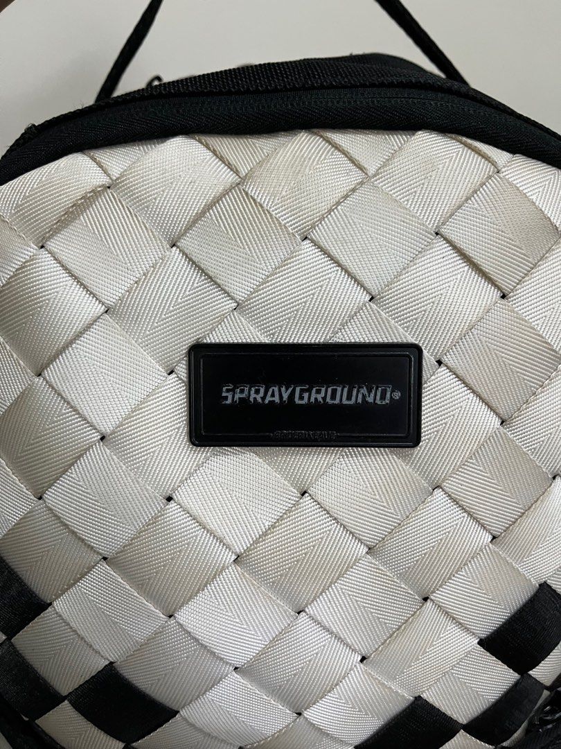 Sprayground bag (Category: Backpacks) located in Legazpi City. Submitted by junjun2323 (Listing ID 1346905068, Image 2). Description: Sprayground Used No issue Signs of usage only.