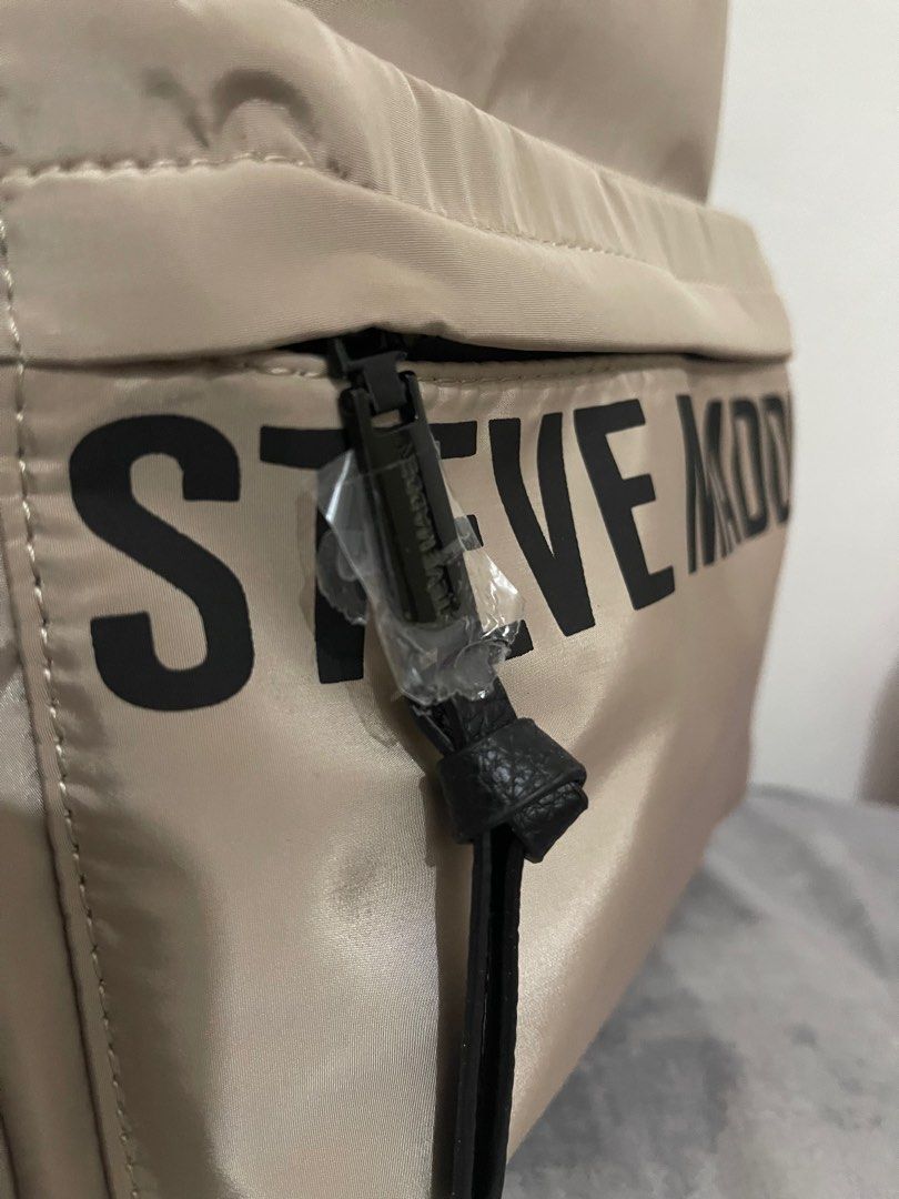 Steve Madden Backpack - Brand new (Category: Backpacks) located in Paranaque City. Submitted by mcab_ (Listing ID 1346882997, Image 3). Description: Brand new Steve Madden Backpack from U.S Spacious and has lots of pockets 💖 RFS: too many bags already .