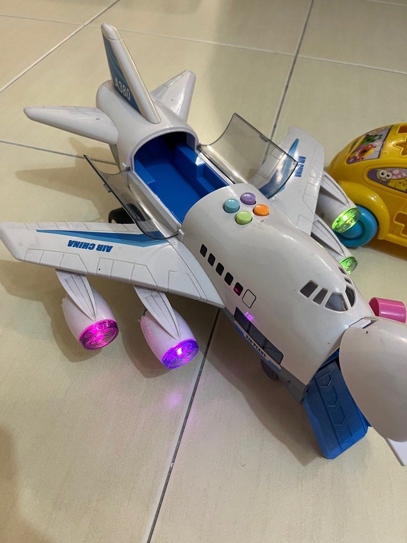 toddler play'n ride car (train design), aeroplane toys, Babies & Kids ...