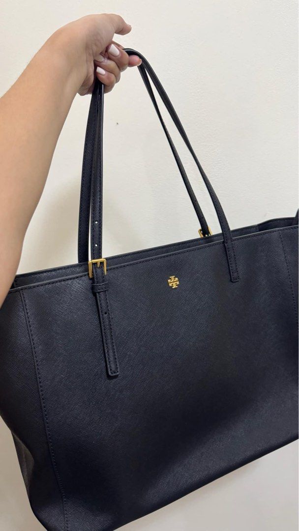 Tory Burch Tote Bag (Category: Tote Bags) located in Manila. Submitted by declutterwithceej (Listing ID 1347059486, Image 3). Description: Authentic Tory Burch Tote Bag. Used only once from states 9.9/10 condition. Srp is around 15k+.