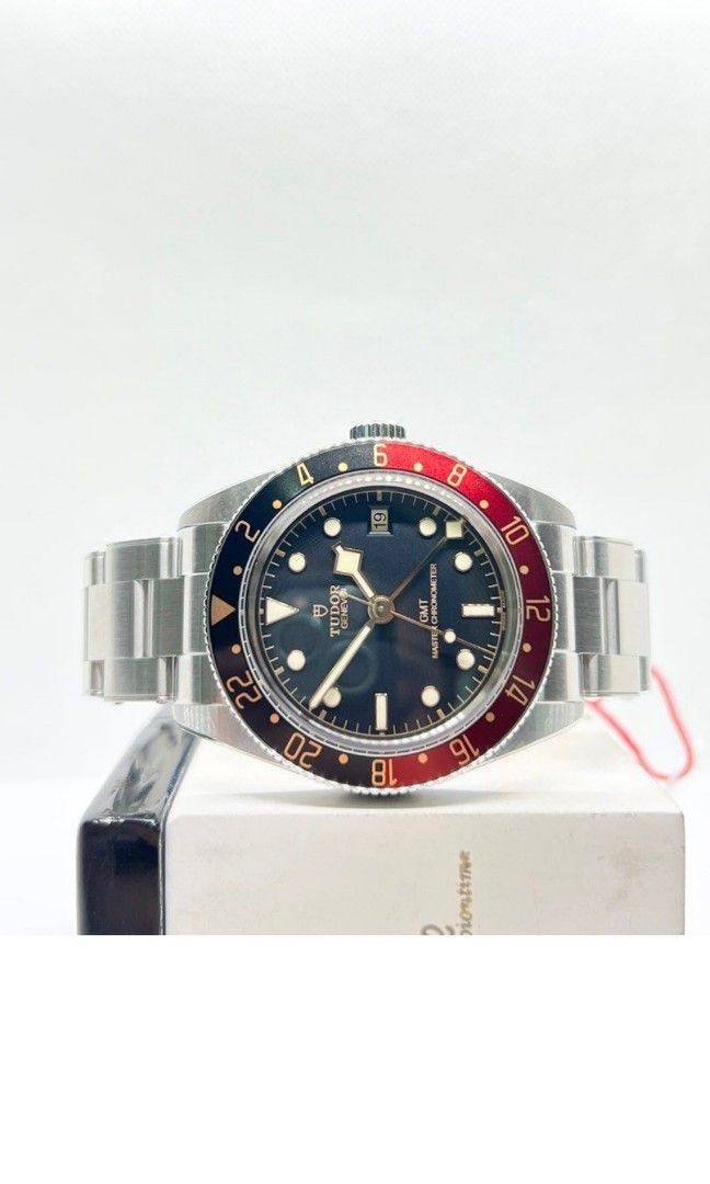 Tudor Black Bay 58 GMT "Coke" (Category: Luxury Watches) located in Makati City. Submitted by fmartinz (Listing ID 1347027024, Image 1). Description: Brand New Tudor Black Bay 58 GMT 7939G1AONRU "Coke" Black Dial Automatic Steel Casing Bracelet * Brand New ** ** Factory Stickers Intact ** Model :7939G1AONRU-0001 Also known as : Black Bay 58 GMT "Coke" Case size : 39mm Dial: Black Dial With Luminous Dot Numerals Index Case metal:Stainless Steel Cl
