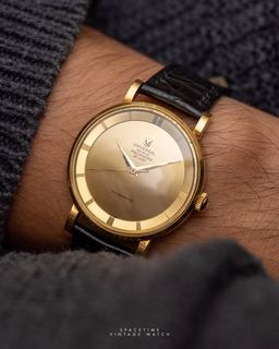 (Category: ) located in . Submitted by spacetime.vintagewatch (Listing ID 1347061653, Image 1). Description: .