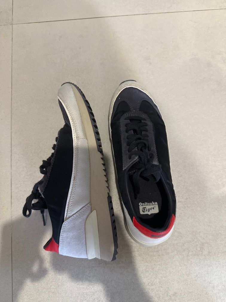 Woman onitsuka tiger size euro 37.5 (Category: Sneakers) located in Singapore. Submitted by roxylee (Listing ID 1346942937, Image 2). Description: .