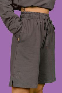 (Category: ) located in . Submitted by melonthrifts (Listing ID 1347001778, Image 1). Description: .