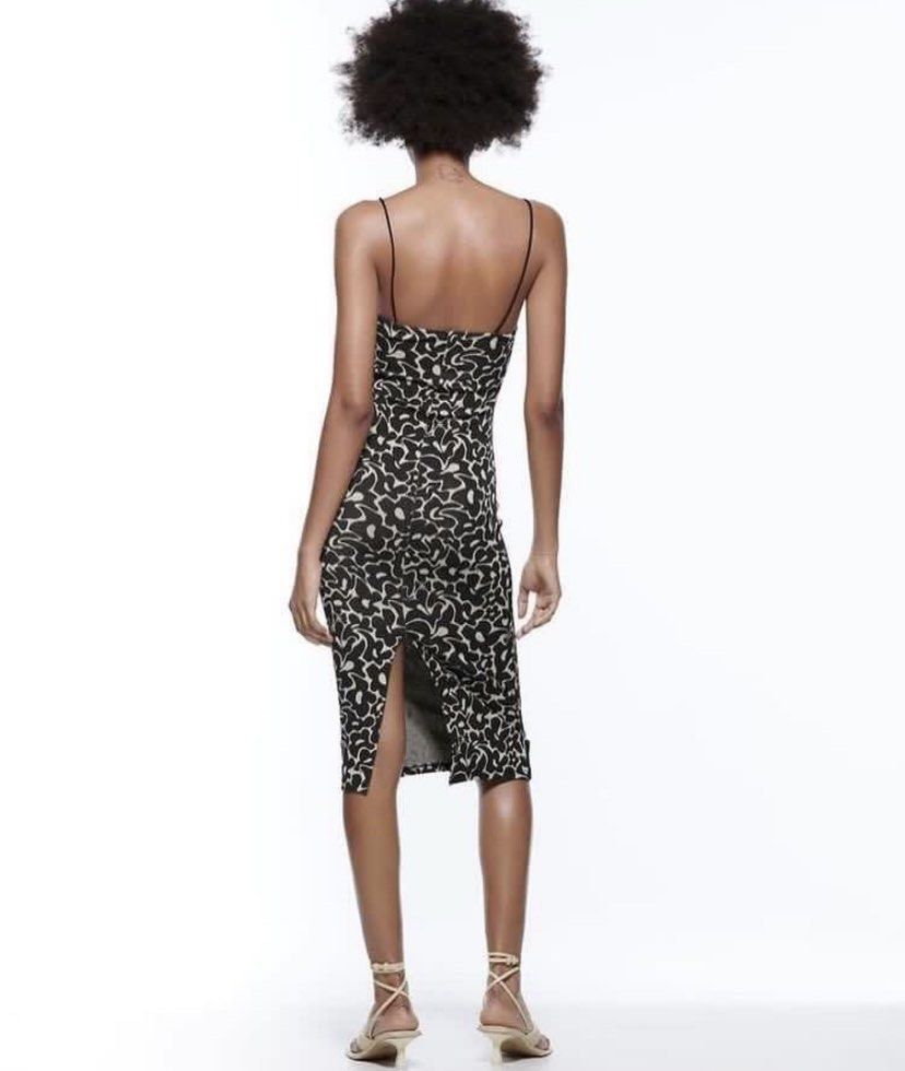 Zara jacquard dress (Category: Dresses) located in Pasig City. Submitted by loops.cm (Listing ID 1346963226, Image 2). Description: .