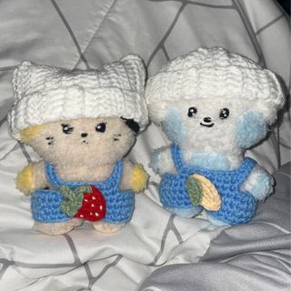 (Category: ) located in . Submitted by appleknits (Listing ID 1347064327, Image 1). Description: .