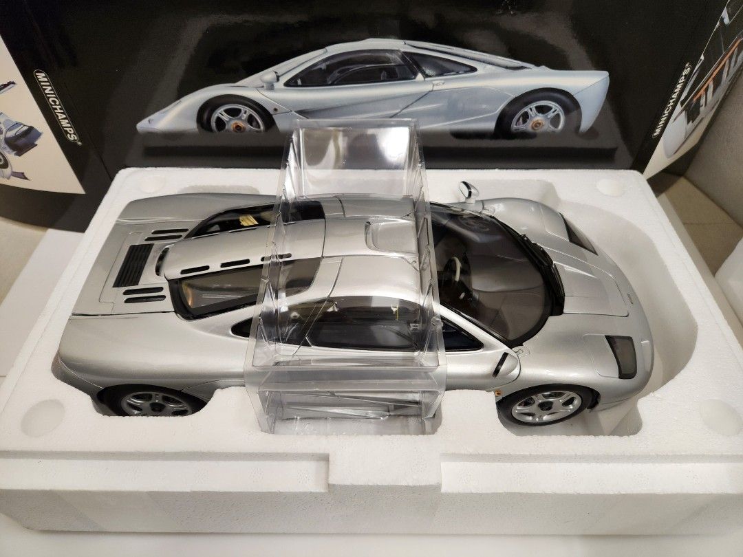 全新 100% New 1/12 Minichamps McLaren F1 road car street Silver （分類：汽車模型）位於 Hong Kong。 由 hothotstore 提交（商品編號 1347096490，圖片 3）。簡介： 。