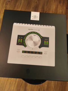 （分類：）位於 。 由 fun_music_center 提交（商品編號 1347160264，圖片 1）。簡介： 。