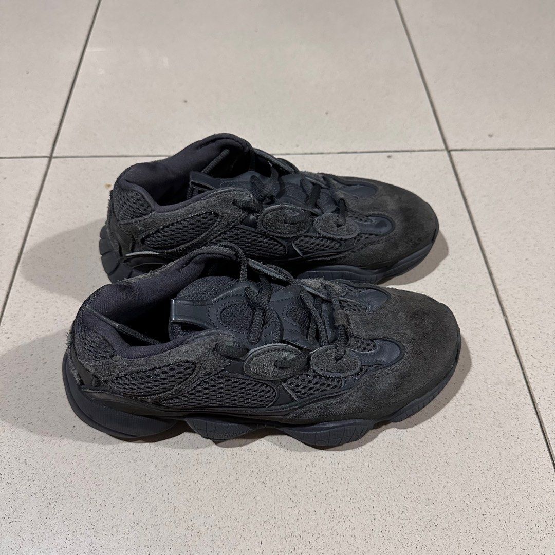 ADIDAS Yeezy 500 (Category: Sneakers) located in Manila. Submitted by catchim (Listing ID 1347230770, Image 3). Description: Preloved shoes 🖤 Comes with a box GOOD CONDITION. Minor Issues •signs of usage Size US 6 Men’s PM for more details!.