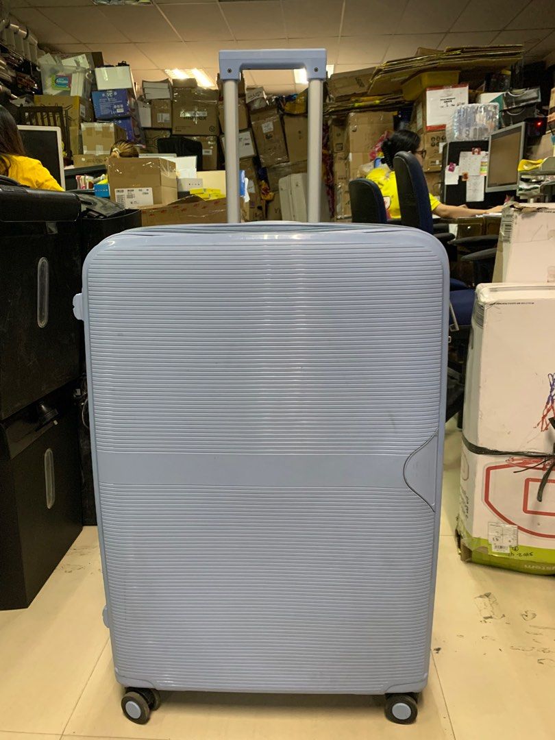 Anko Light lavander Hardcase Luggage 29” Extra Large (Category: Luggage) located in Pasay City. Submitted by ayinong168 (Listing ID 1347105902, Image 1). Description: Item is in excellent condition working, no issue 29” Height , expandable, tsa lock, 360 degress wheel , lightweight pm for order.