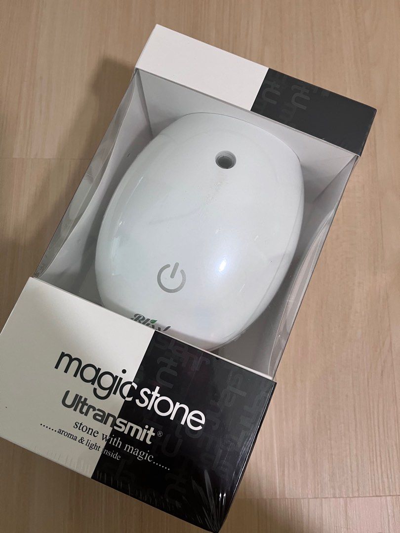Aroma Diffuser (Category: Home Fragrance) located in Singapore. Submitted by pliyriss (Listing ID 1347092321, Image 1). Description: Magic stone Ultransmit. Stone with magic, aroma & light inside. Brand new in box..