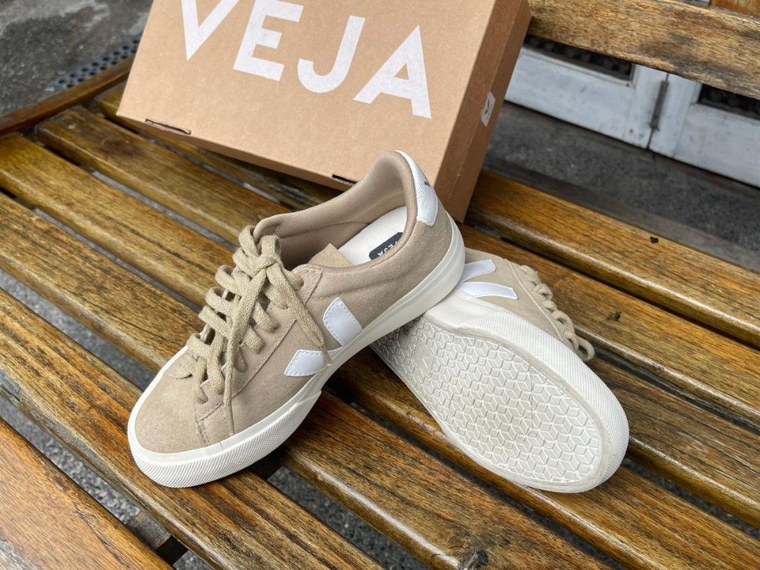 CAMPO SUEDE DUNE WHITE VEJA (Category: Sneakers) located in Manila. Submitted by yunicool (Listing ID 1347153951, Image 2). Description: CAMPO SUEDE DUNE WHITE VEJA - ₱8,900 original price! •Size: EUR 36, US 5 • Condition: Pre-loved, used only once, rated 9.5/10. • Reason for selling: Doesn’t fit me anymore. • Details: No issues, stylish and sustainable Veja sneakers made from premium suede, Amazonian rubber, and recycled materials. Quick add to 