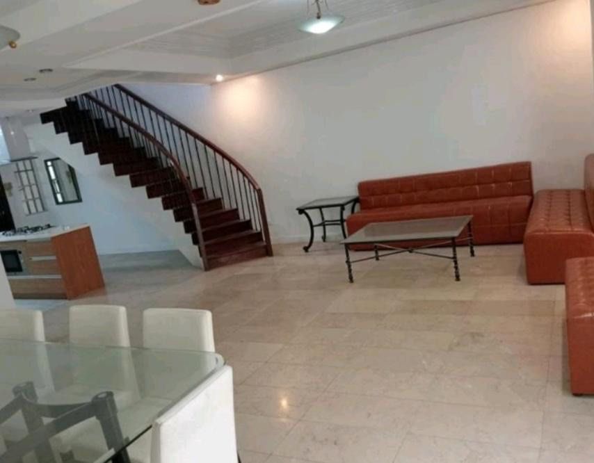 Casa Verde Valle Verde 1 (Category: Townhouse) located in Taguig. Submitted by brokerhanstaneo_09178038728 (Listing ID 1347112231, Image 2). Description: Casa Verde Townhomes, Valle Verde 1, Pasig City backing C5. Lot area 140 sqm., 2 storey's with attic, 3 br, 3 t&b, maids room, 3 parking. PRICE: 50M gross nego.