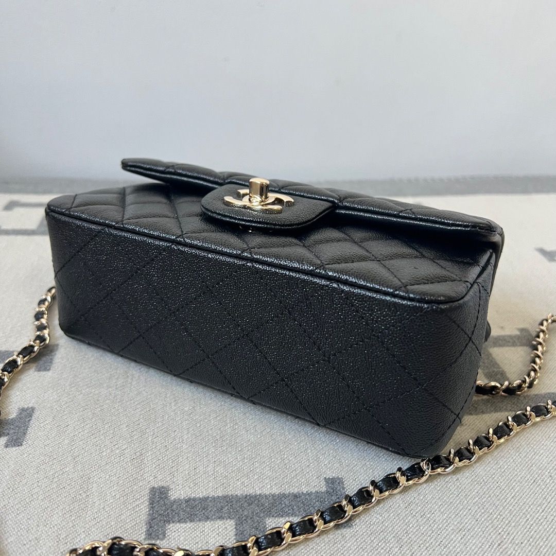 Chanel Mini Rectangular Caviar Flap Bag (Category: Luxury Bags & Wallets) located in Antipolo. Submitted by chanchimj (Listing ID 1322436833, Image 3). Description: • Available on-hand • Ready to ship • what you see is what you get 💯 • actual photos already posted NOTE: ❌ We don’t do meet-ups , due to I have other works to do. ❌ NO RETURN , NO EXCHANGE If in doubt , don’t place order. So we cant waste each other’s time and effort. Please be Resp