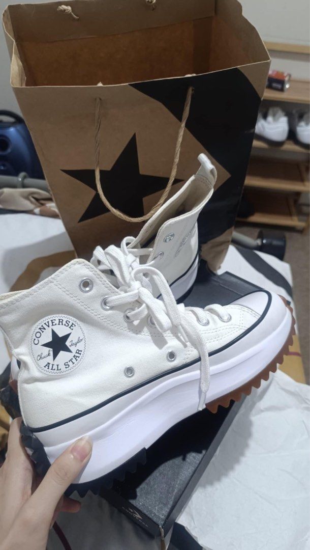 CONVERSE RUN STAR HIKE HI 'WHITE/BLACK/GUM' (Category: Sneakers) located in Pasig City. Submitted by iamfloco (Listing ID 1347092003, Image 2). Description: In good condition, no major issue. Converse box and paperbag included Size - 6.5 Women’s.