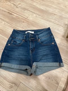 (Category: ) located in . Submitted by xinprelovedshop (Listing ID 1347231800, Image 1). Description: .