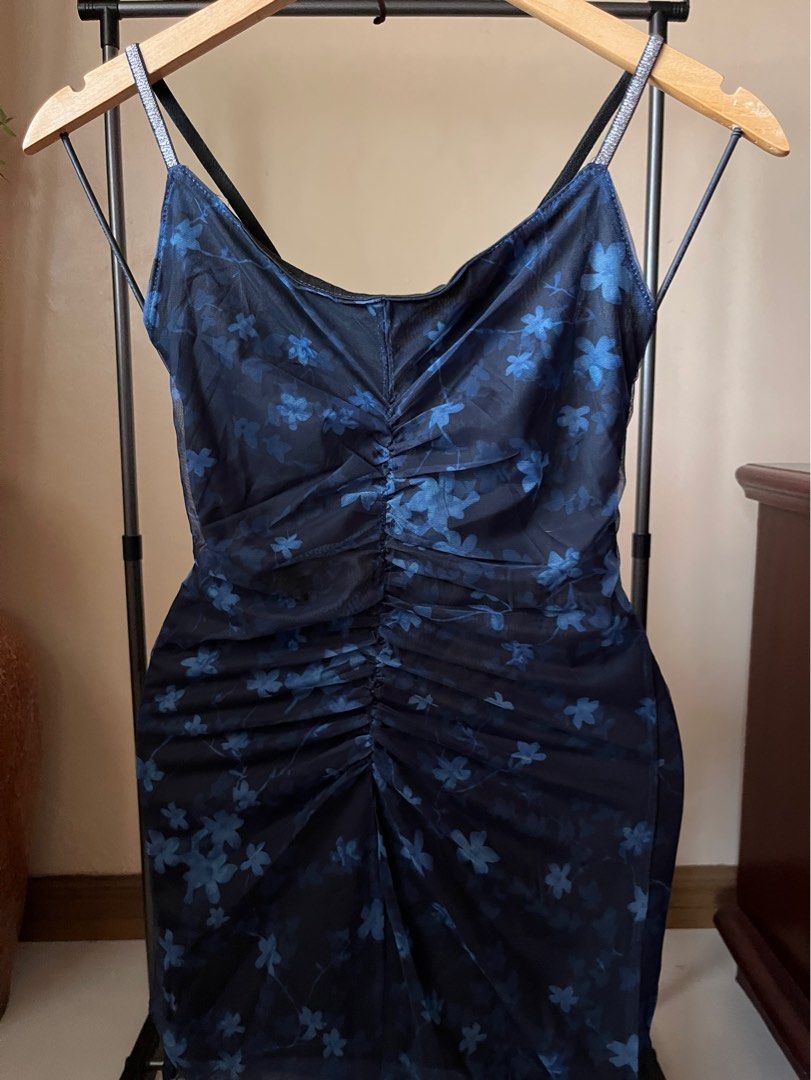 Dark Blue Floral Dress (Category: Dresses) located in Angeles City. Submitted by declutterfinds.ph (Listing ID 1347201183, Image 3). Description: Floral Dress Original Price: 450 - 10/10 - unused - Small - pwede pang outing - malambot & manipis tela - sikat sa douyin (chinese tiktok).