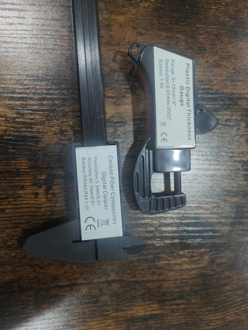 Digital Caliper & Gauge (Category: Everything Else) located in Singapore. Submitted by yayawong (Listing ID 1347226812, Image 3). Description: Selling away my used DIGITAL THICKNESS GAUGE & DIGITAL CALIPER. Selling in a pair. Interested pls contact Dave: 91131477. Thks.