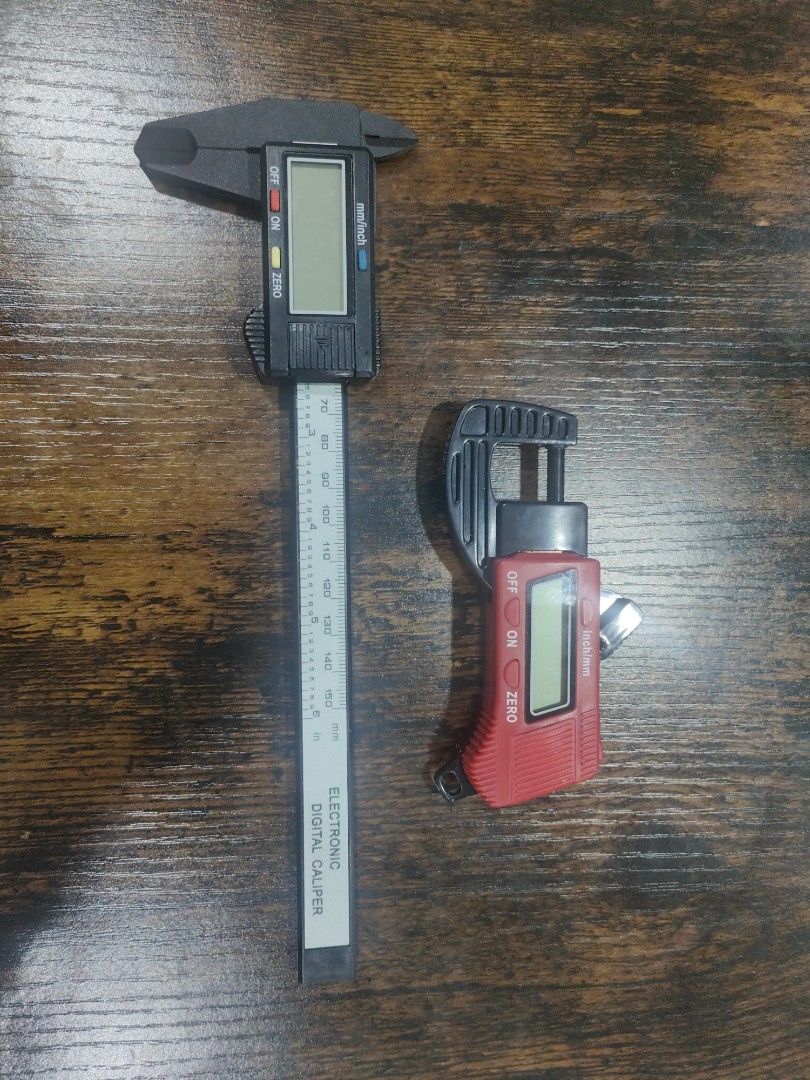 Digital Caliper & Gauge (Category: Everything Else) located in Singapore. Submitted by yayawong (Listing ID 1347226812, Image 1). Description: Selling away my used DIGITAL THICKNESS GAUGE & DIGITAL CALIPER. Selling in a pair. Interested pls contact Dave: 91131477. Thks.