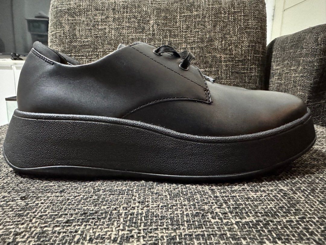 Fitflop F-Mode Leather Flatform (Category: Wedges) located in Marikina City. Submitted by bbbiancsss (Listing ID 1347232324, Image 2). Description: Brandnew Fitflop F-Mode Leather Flatform All Black Women's Size 6 US.